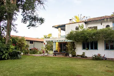 Casa colonial e mata atlântica para fotos e filmes