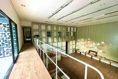 CASA MODERNA, SOFISTICADA E VERSÁTIL