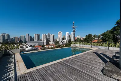 Casa Modernista reformada no Cidade Jardim com vista excepcional 